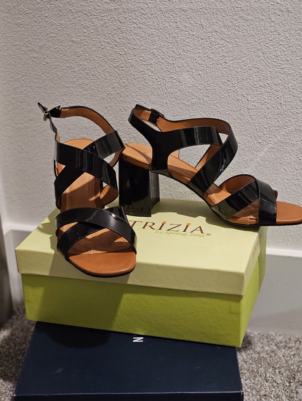 Patrizia Patent Black Strappy Block Heel Sandals Size 8.5 New Never Worn In The